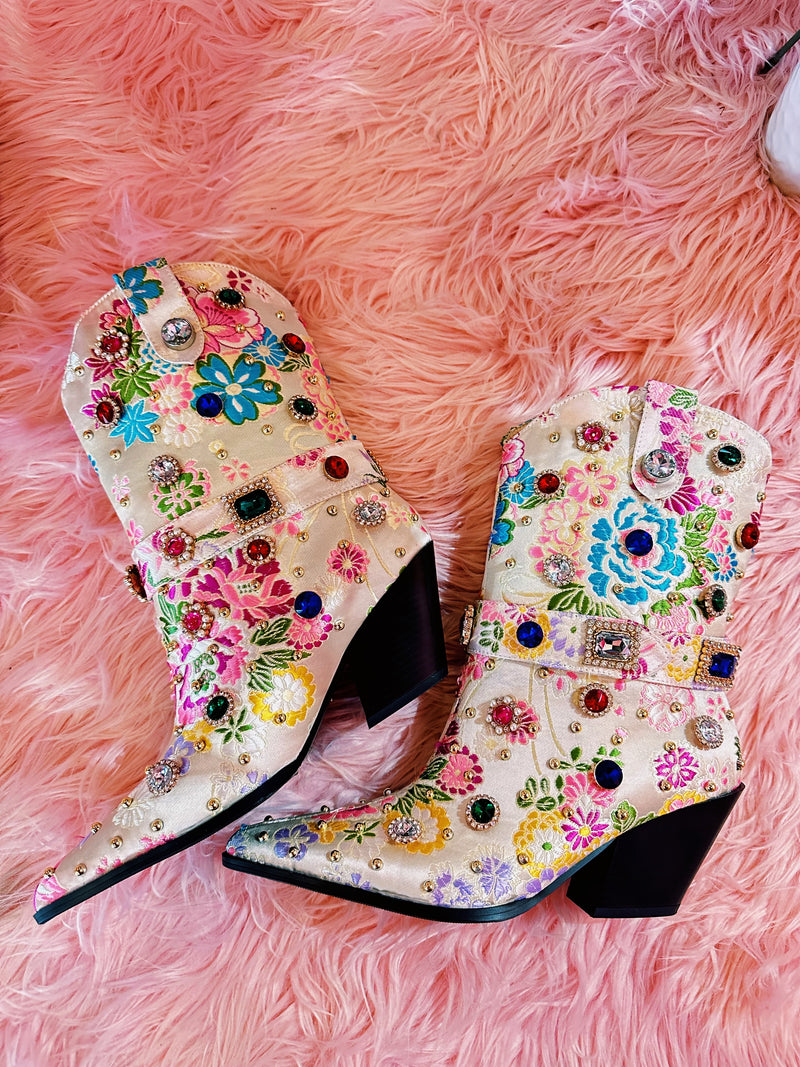 Candy Crush Boots